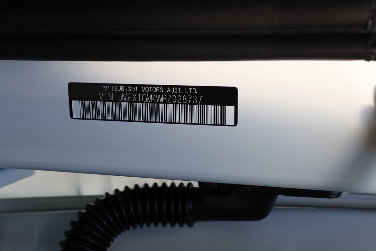 2024 Mitsubishi Outlander ES ZM