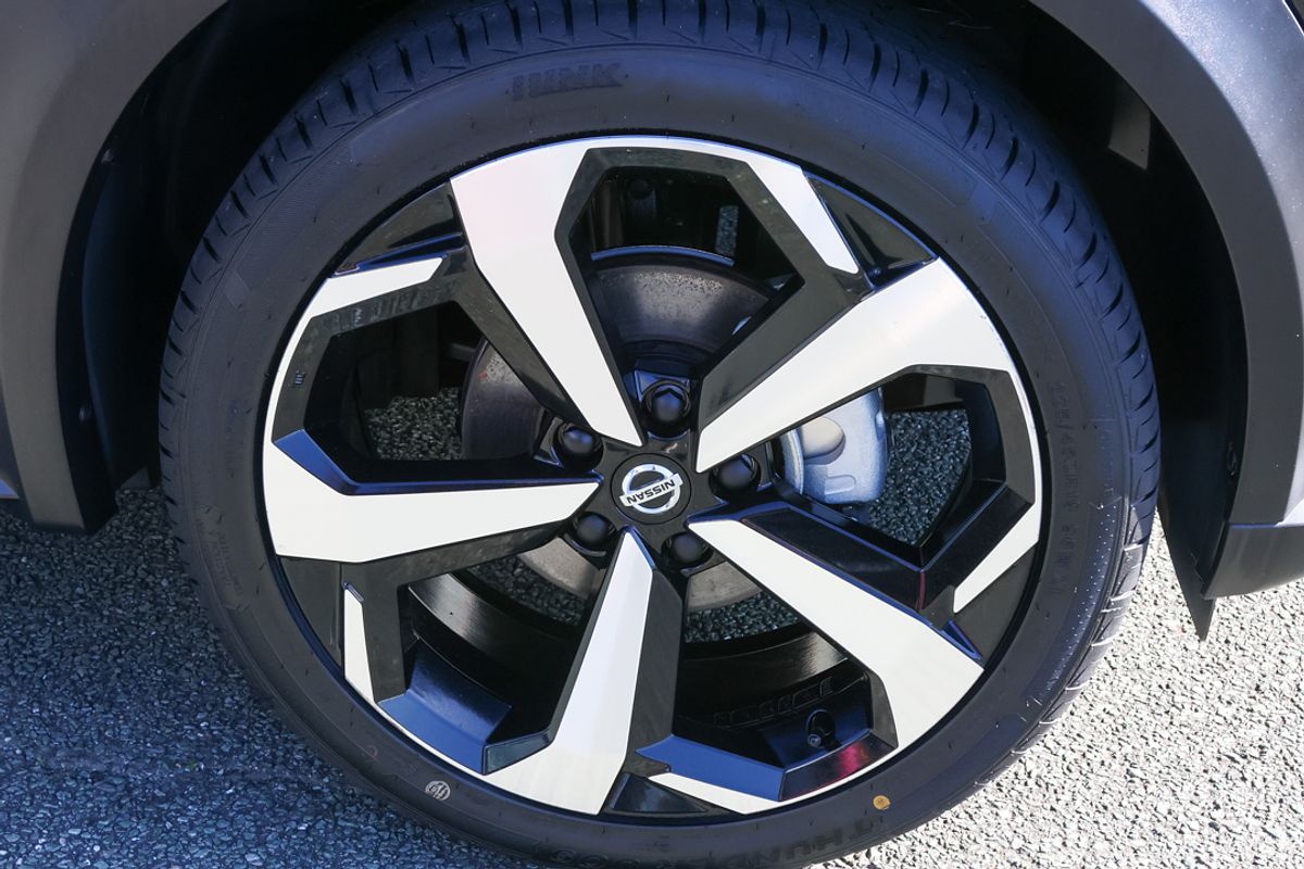 2020 Nissan JUKE ST-L F16