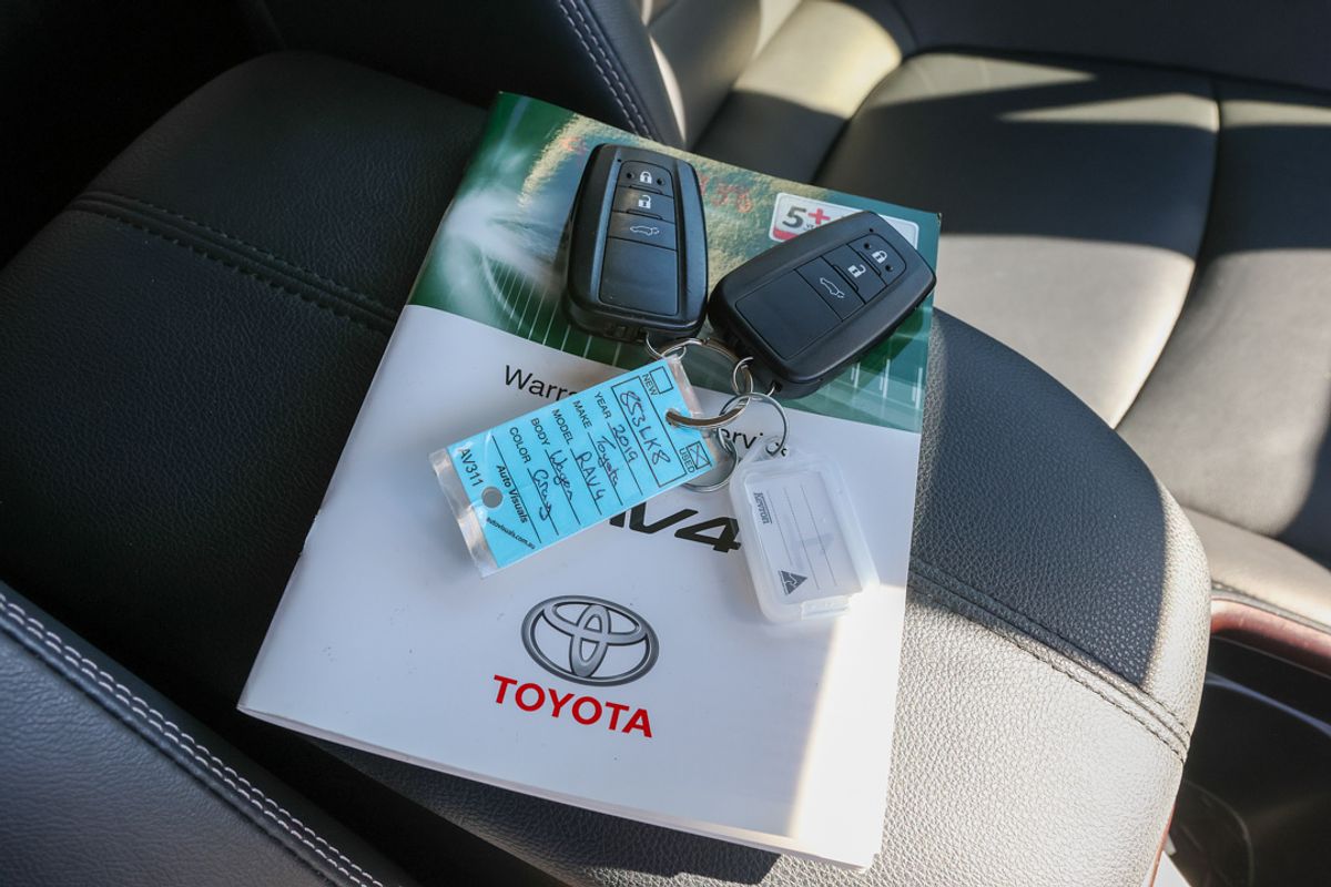 2019 Toyota RAV4 Cruiser MXAA52R