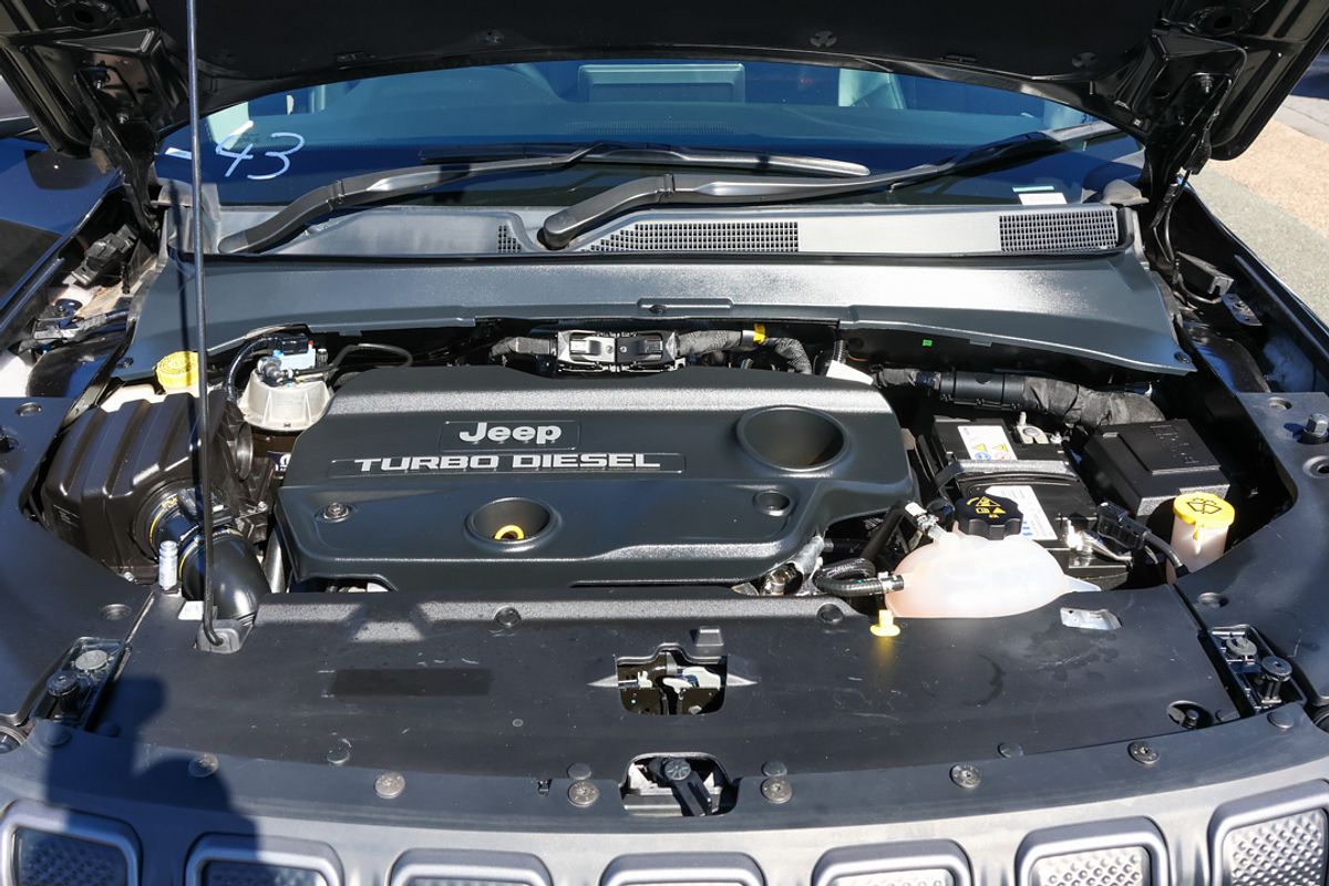 2022 Jeep Compass Trailhawk M6