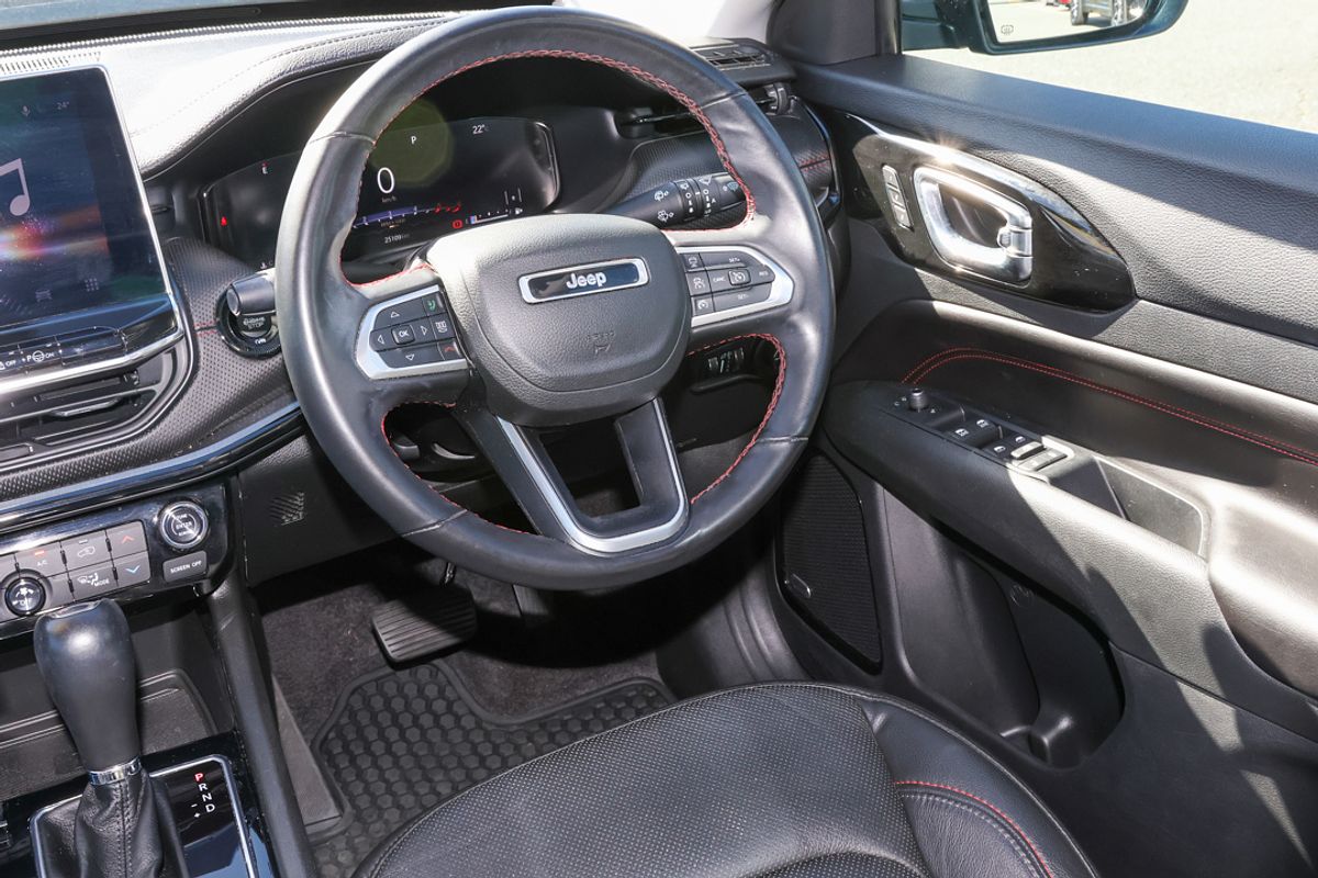 2022 Jeep Compass Trailhawk M6