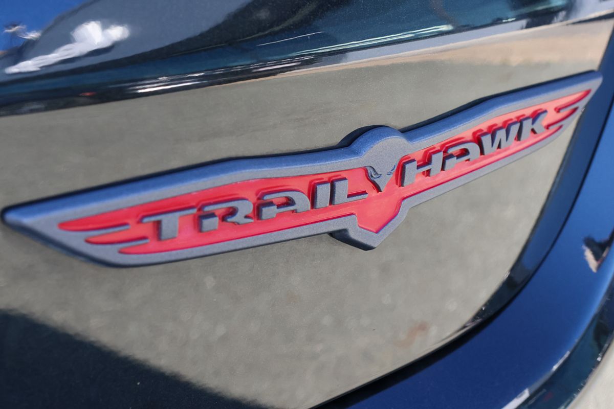 2022 Jeep Compass Trailhawk M6