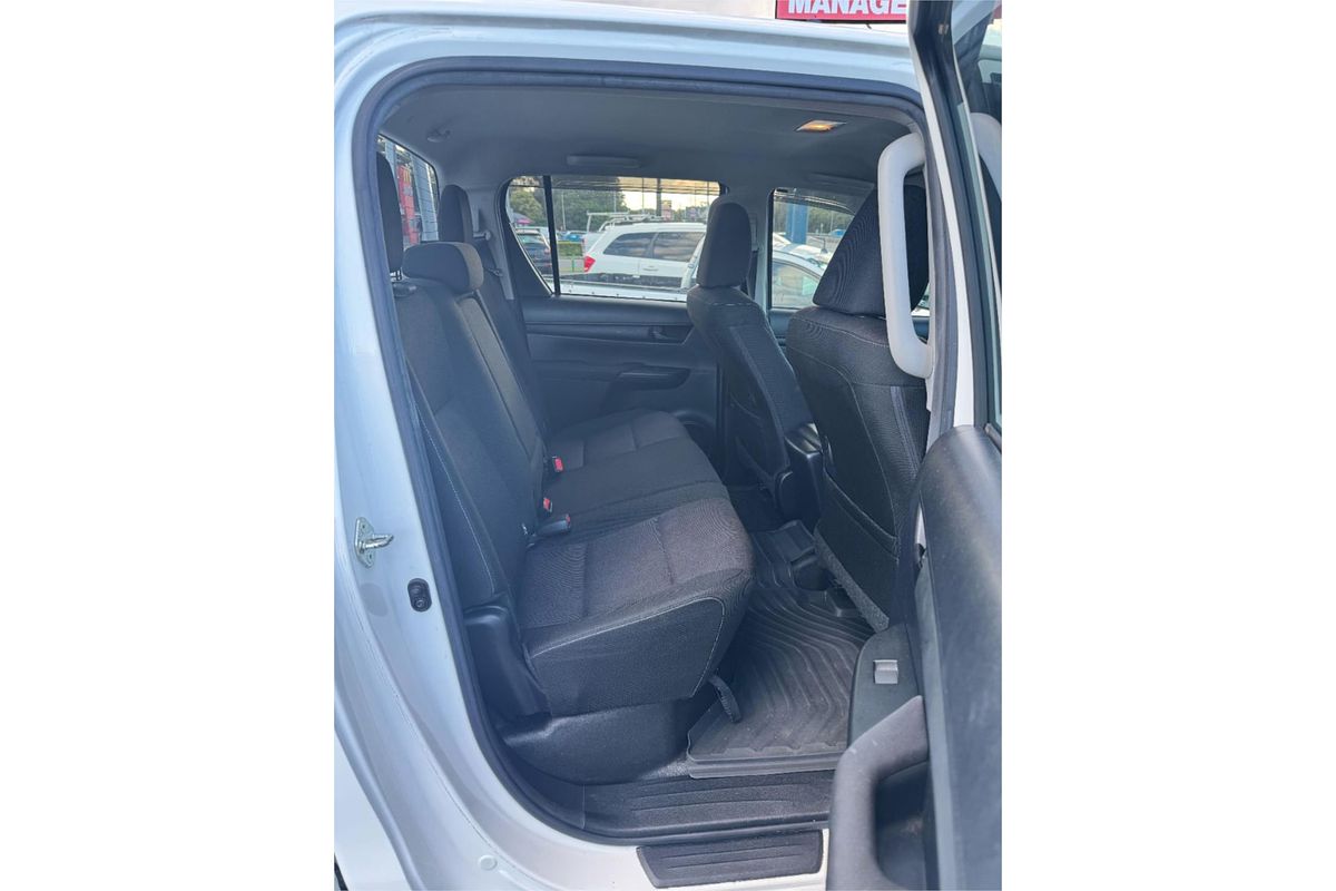 2017 Toyota HILUX SR HI-RIDER GUN136R MY17