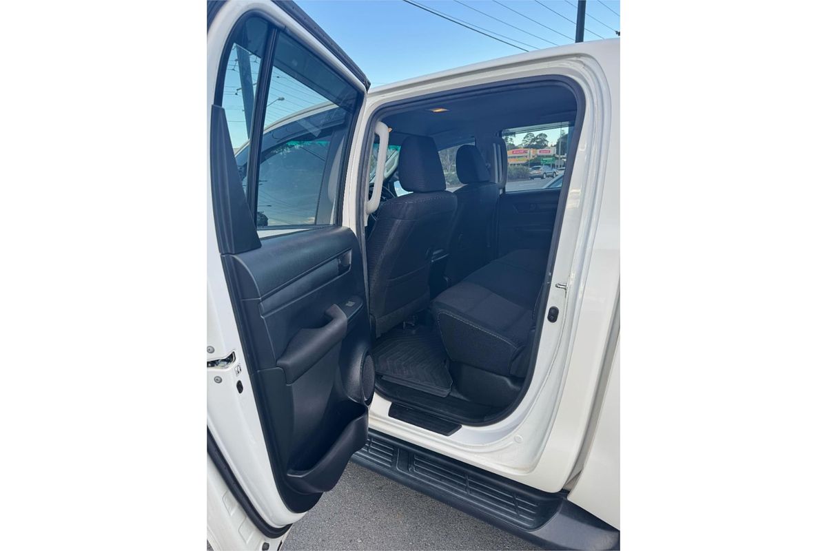 2017 Toyota HILUX SR HI-RIDER GUN136R MY17