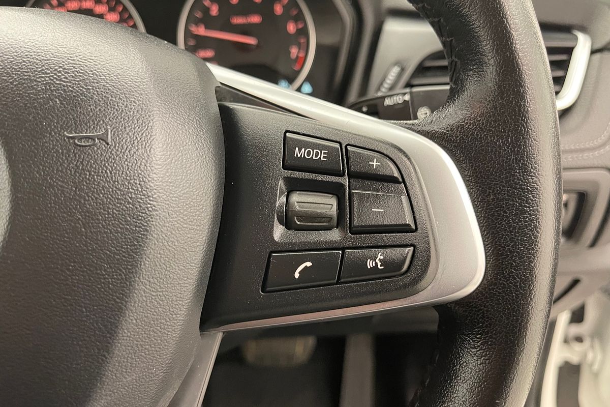 2015 BMW 2 Series 218i Sport Line F45