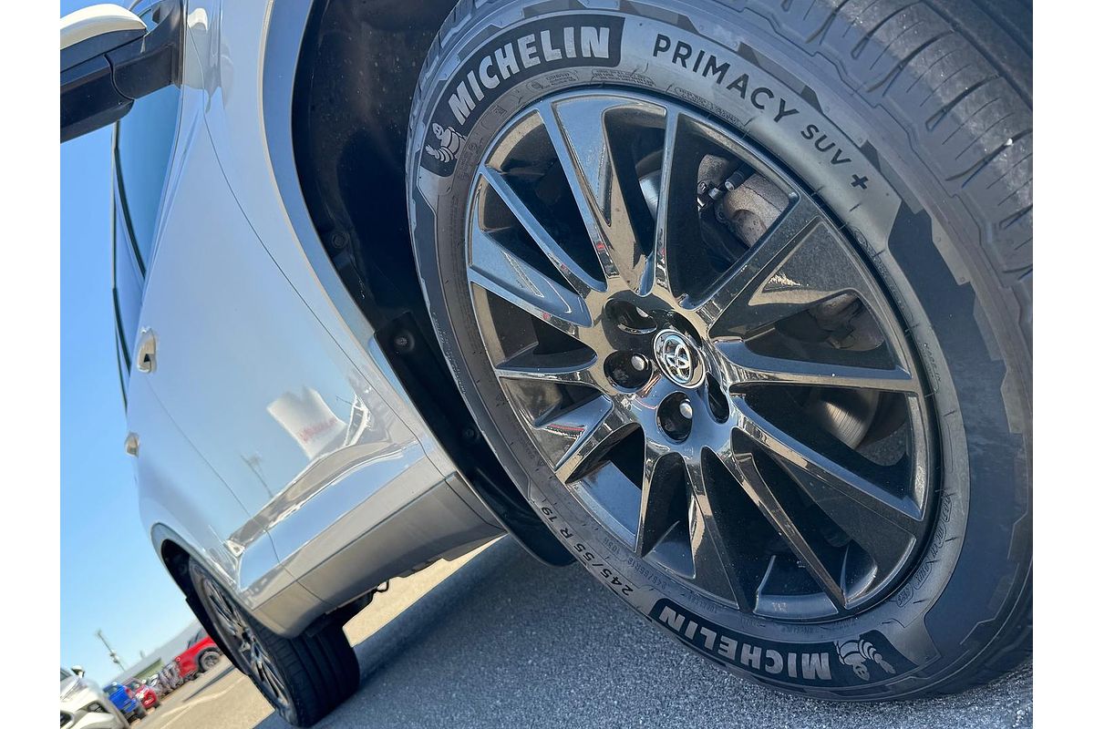2019 Toyota Kluger Black Edition GSU55R