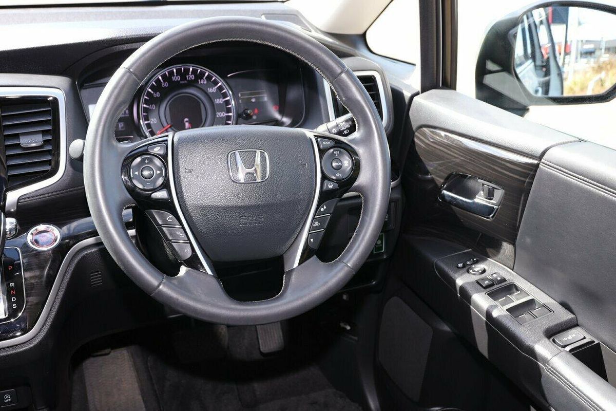 2018 Honda Odyssey VTi-L 5th Gen