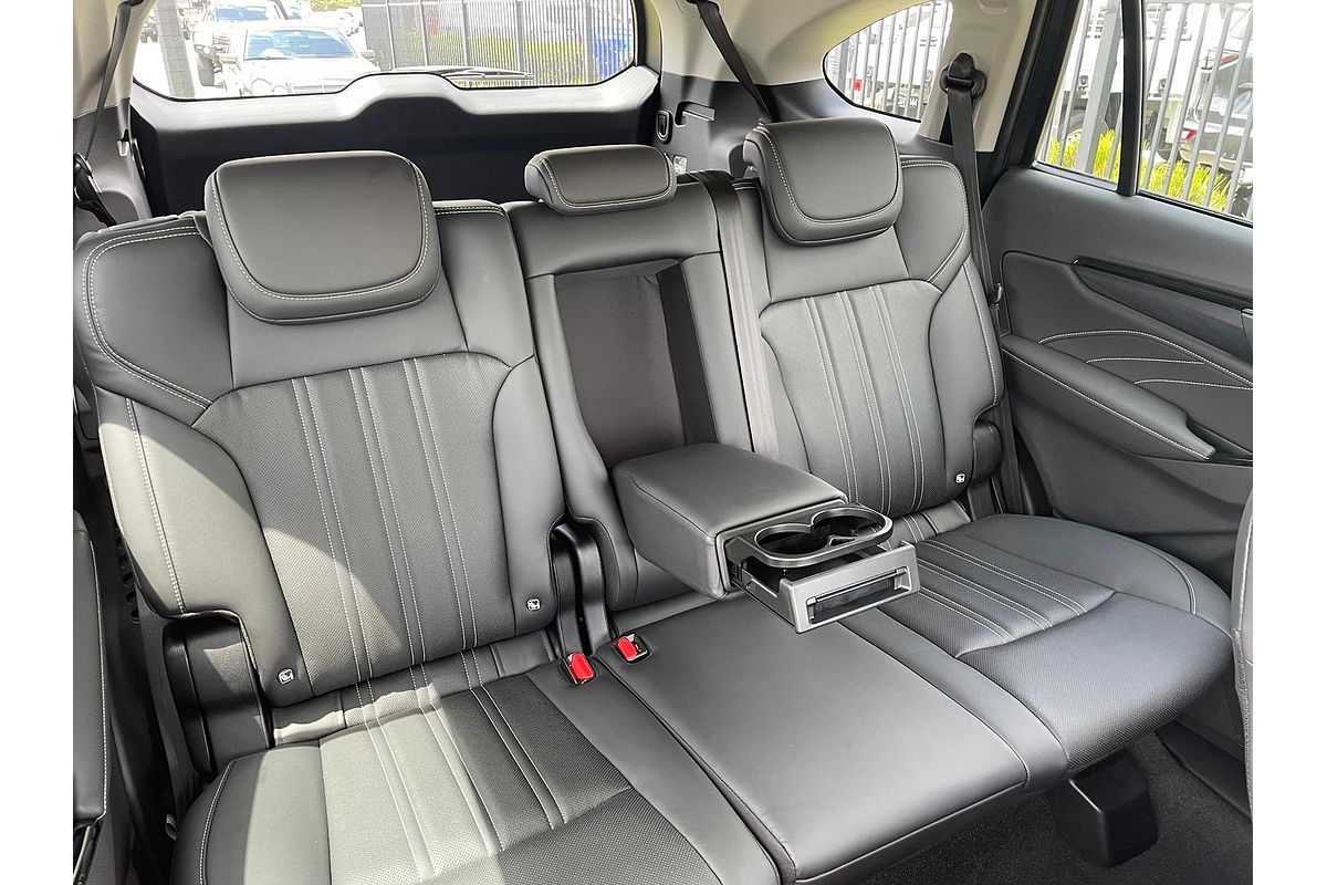 2024 Isuzu MU-X LS-T