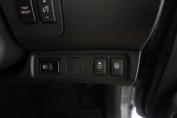 2025 Nissan Navara PRO-4X D23 4X4