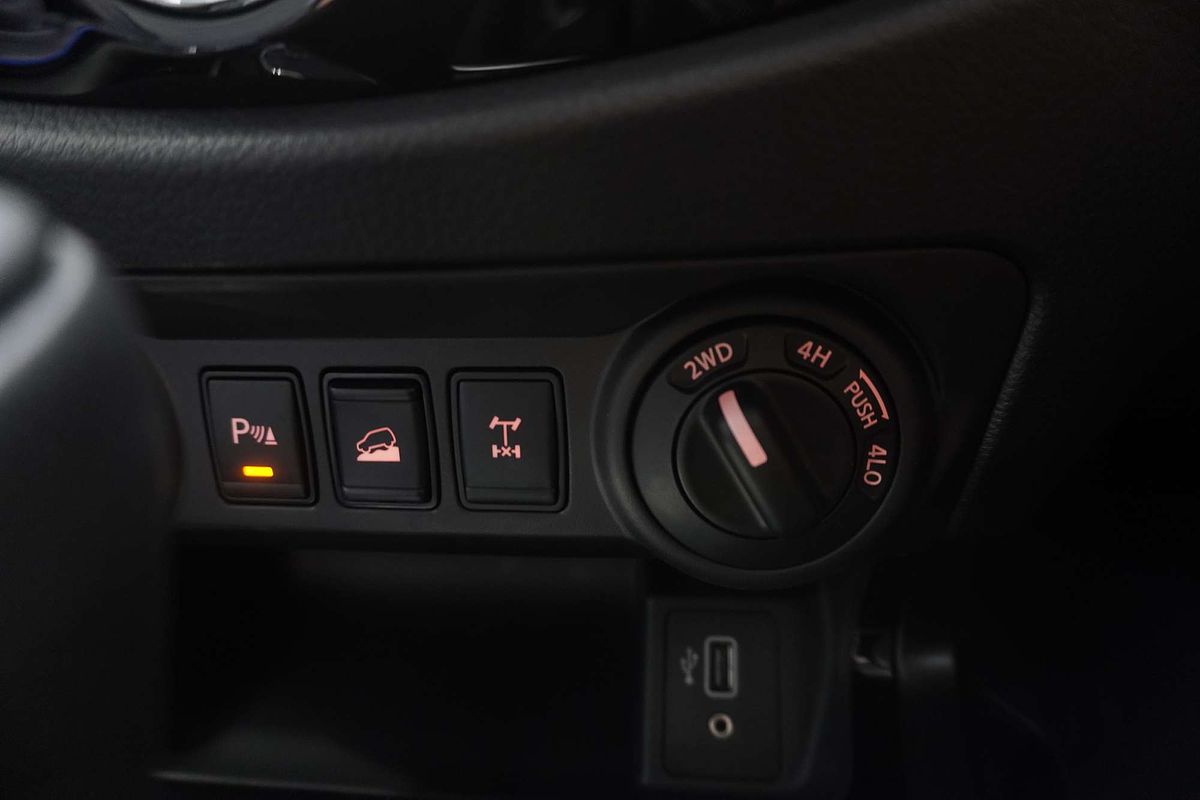 2025 Nissan Navara PRO-4X D23 4X4