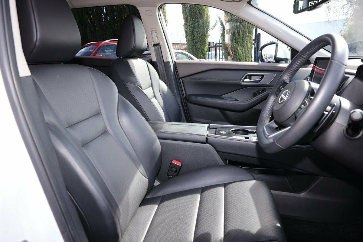 2024 Nissan X-TRAIL ST-L T33