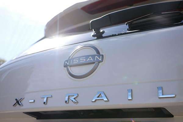 2024 Nissan X-TRAIL ST-L T33