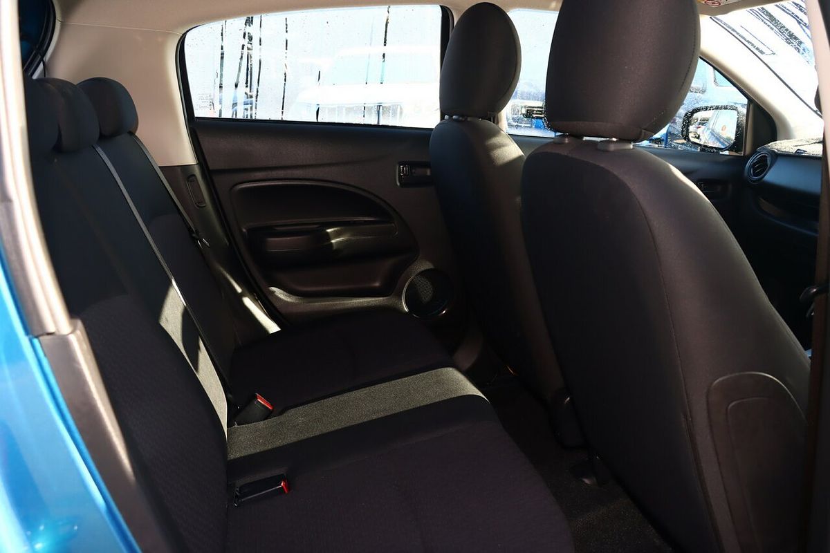 2017 Mitsubishi Mirage ES LA