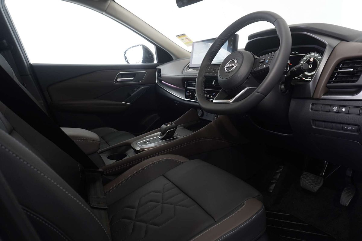 2025 Nissan QASHQAI Ti J12