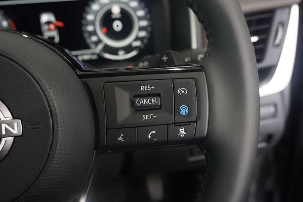 2025 Nissan QASHQAI Ti J12