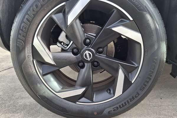 2024 Nissan JUKE ST+ F16