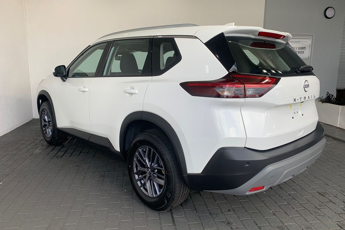 2025 Nissan X-TRAIL ST T33