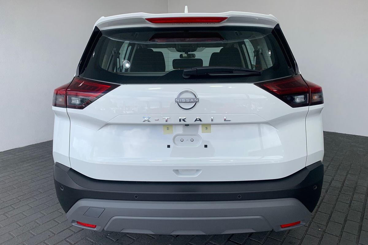 2025 Nissan X-TRAIL ST T33