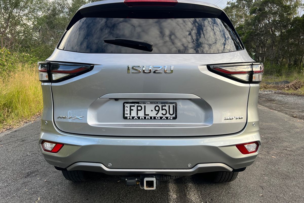 2021 Isuzu MU-X LS-T