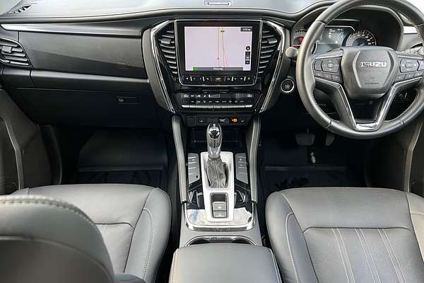 2021 Isuzu MU-X LS-T