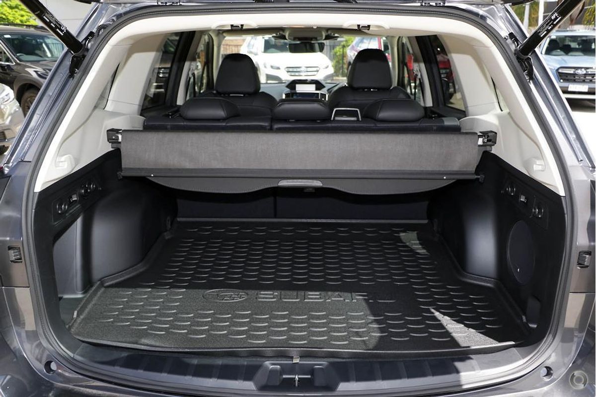 2024 Subaru Forester Hybrid S S5