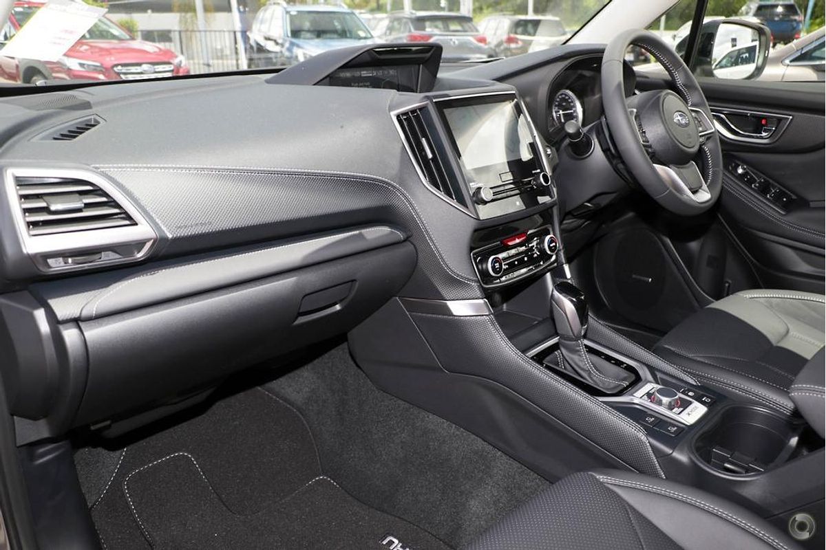 2024 Subaru Forester Hybrid S S5