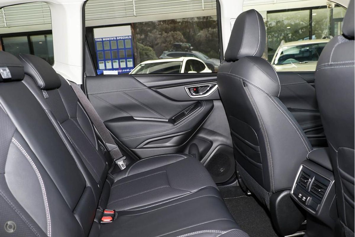 2024 Subaru Forester Hybrid S S5