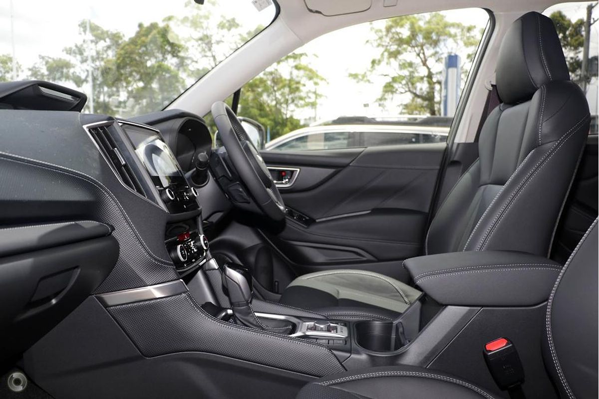2024 Subaru Forester Hybrid S S5