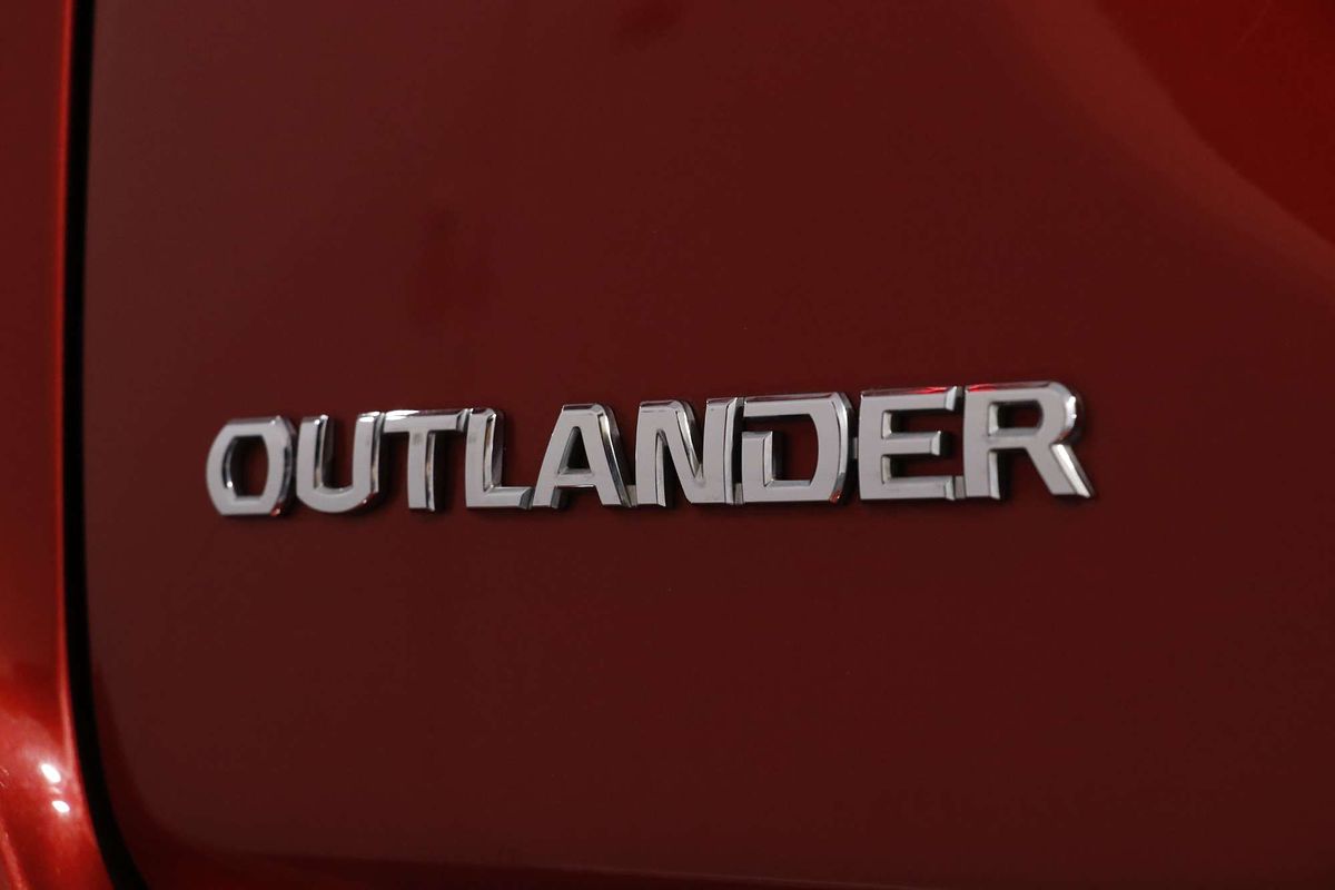 2017 Mitsubishi Outlander LS Safety Pack ZK