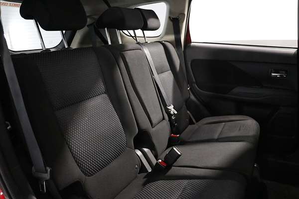 2017 Mitsubishi Outlander LS Safety Pack ZK