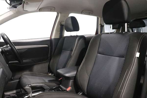 2017 Mitsubishi Outlander LS Safety Pack ZK