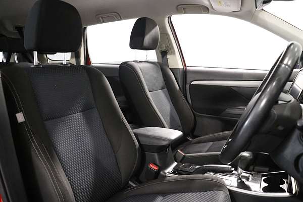 2017 Mitsubishi Outlander LS Safety Pack ZK