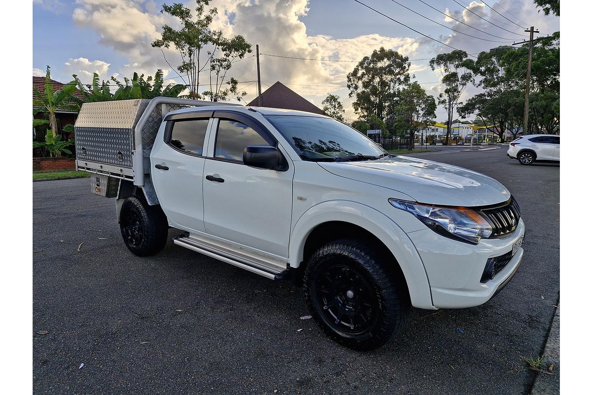 2017 Mitsubishi Triton GLX MQ 4X4