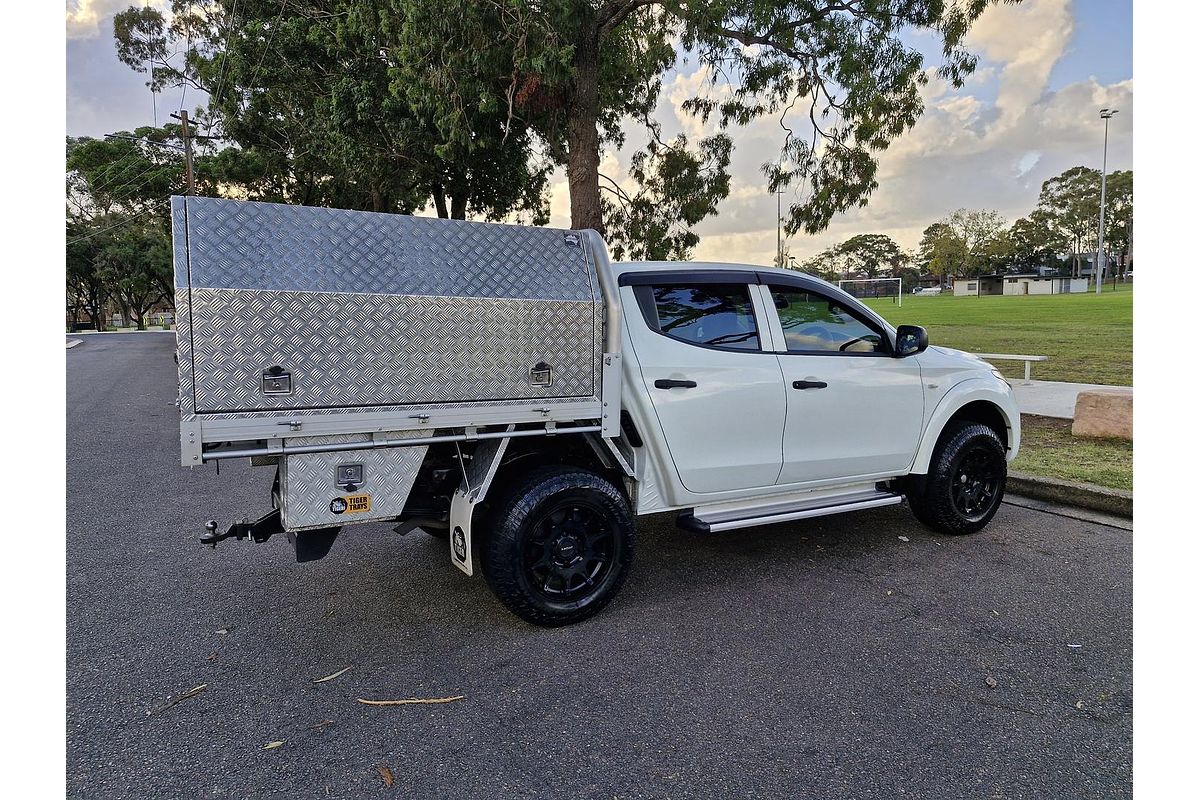 2017 Mitsubishi Triton GLX MQ 4X4