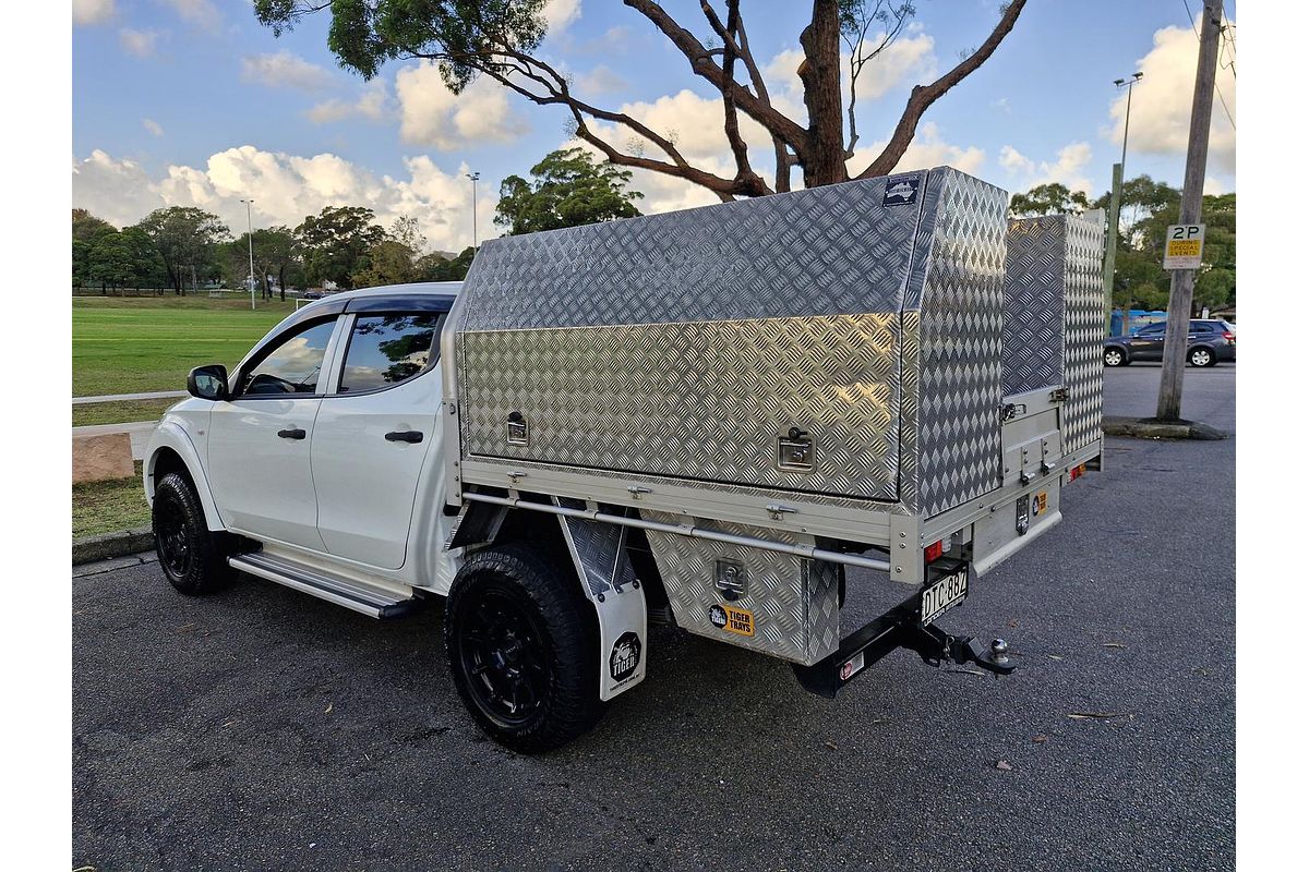 2017 Mitsubishi Triton GLX MQ 4X4