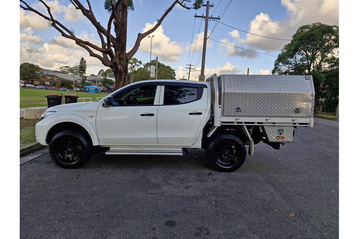 2017 Mitsubishi Triton GLX MQ 4X4