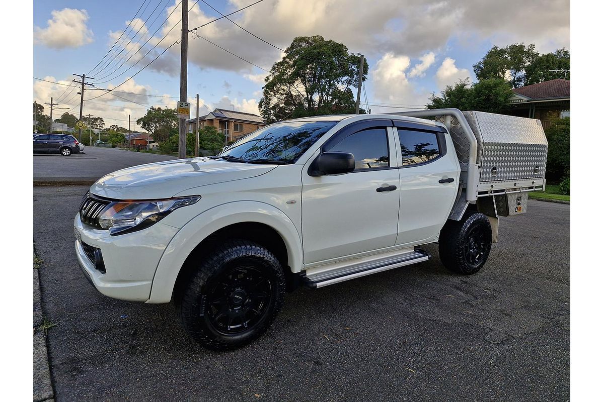 2017 Mitsubishi Triton GLX MQ 4X4