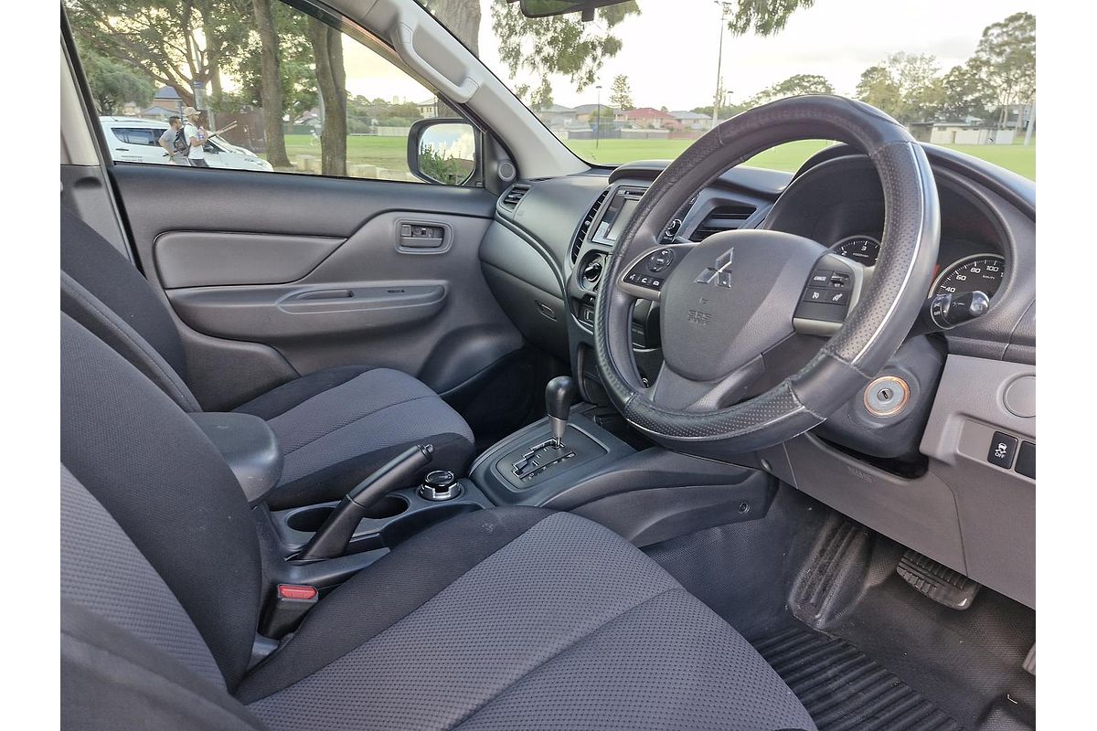 2017 Mitsubishi Triton GLX MQ 4X4