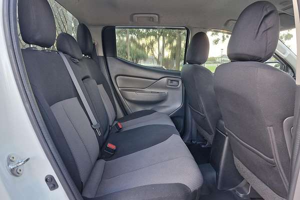 2017 Mitsubishi Triton GLX MQ 4X4