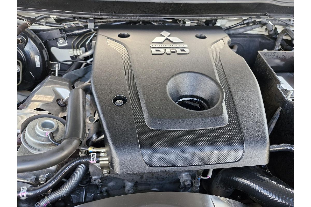 2017 Mitsubishi Triton GLX MQ 4X4