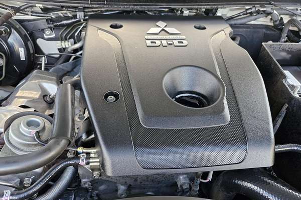 2017 Mitsubishi Triton GLX MQ 4X4