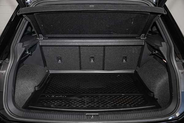2021 Volkswagen Tiguan 147TDI R-Line 5N