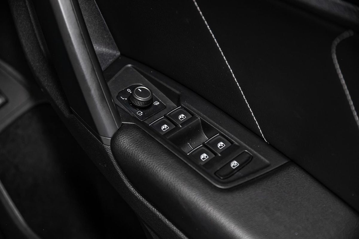 2021 Volkswagen Tiguan 147TDI R-Line 5N