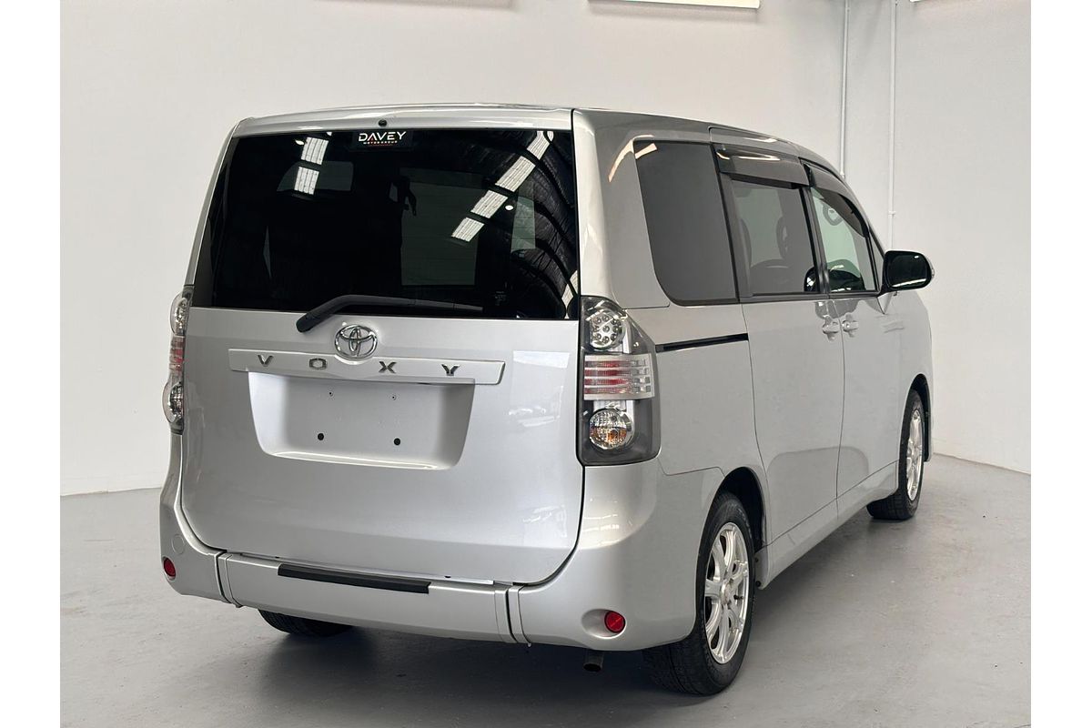 2009 Toyota Voxy Welcab (Slope Type 1)