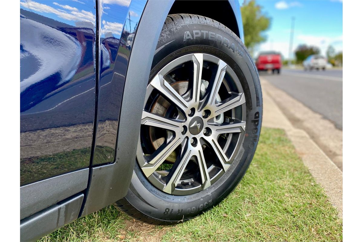 2023 Mahindra XUV700 AX7L