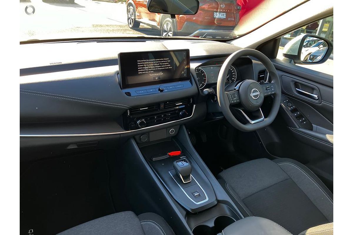 2024 Nissan QASHQAI ST+ J12