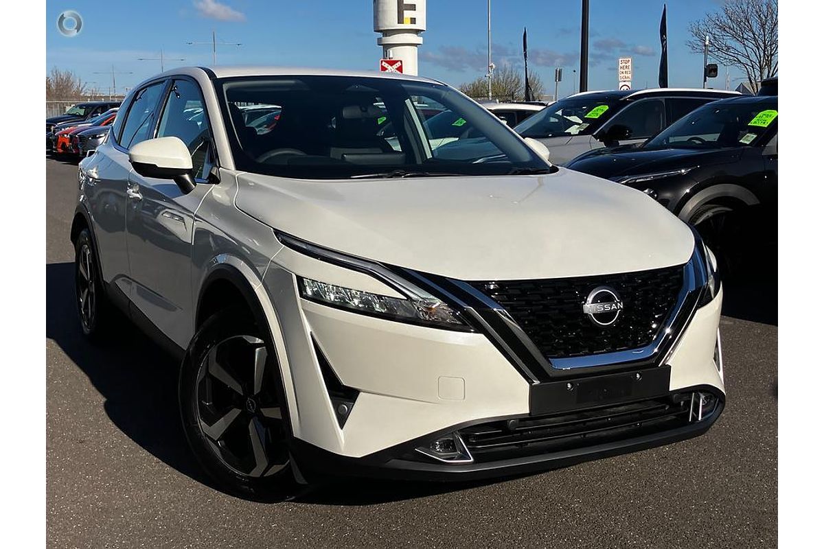 2024 Nissan QASHQAI ST+ J12