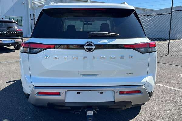 2024 Nissan Pathfinder Ti-L R53