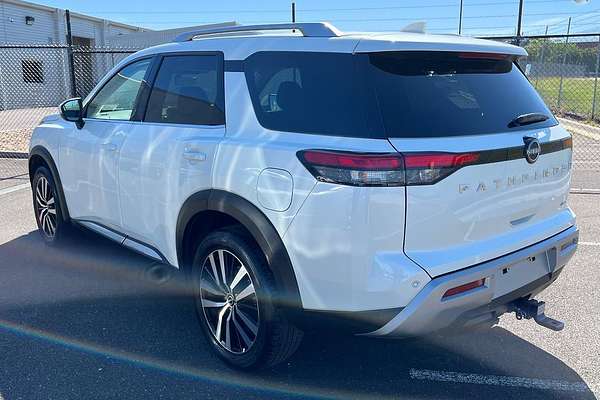 2024 Nissan Pathfinder Ti-L R53