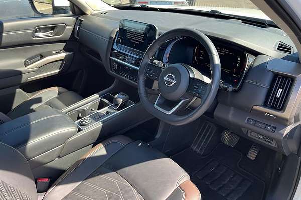 2024 Nissan Pathfinder Ti-L R53